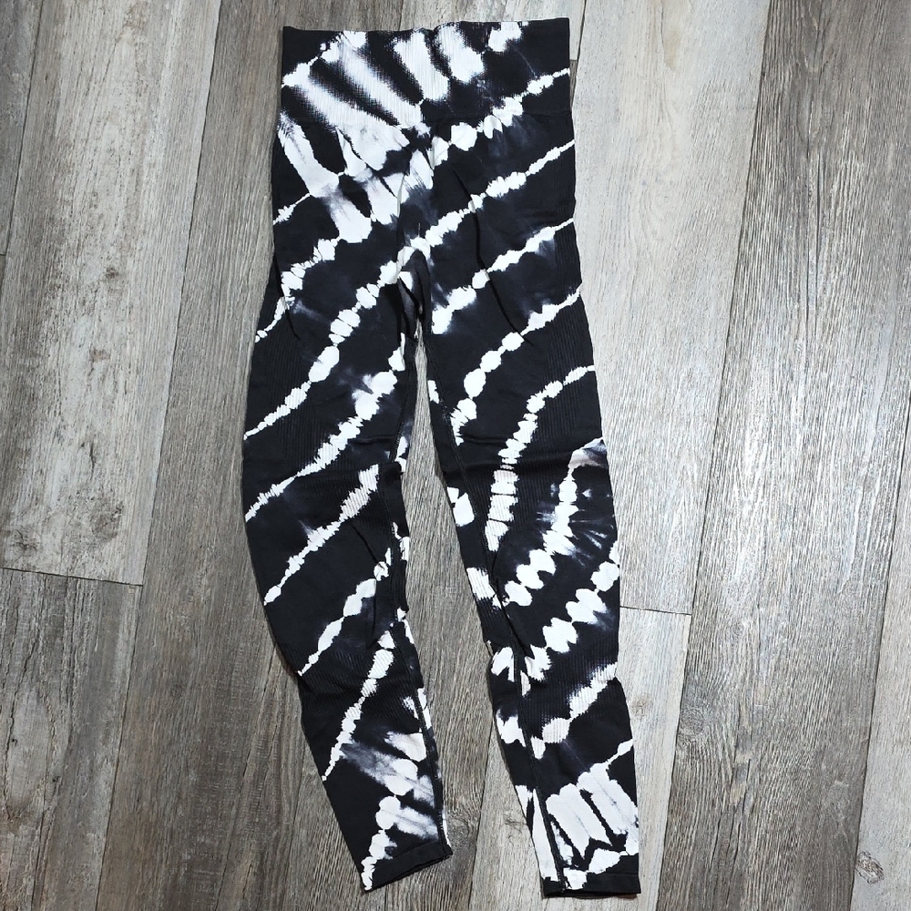 Victoria's Secret PINK | Seamless Tie-dye Leggings Without Pockets Small - Picture 2 of 7